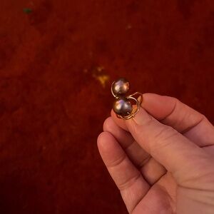 Beautiful full pearl ring